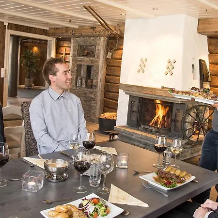 Nordal Turistsenter 3* Lom