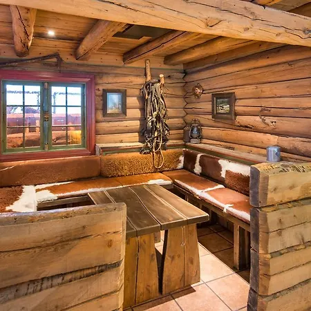 Nordal Turistsenter Lom